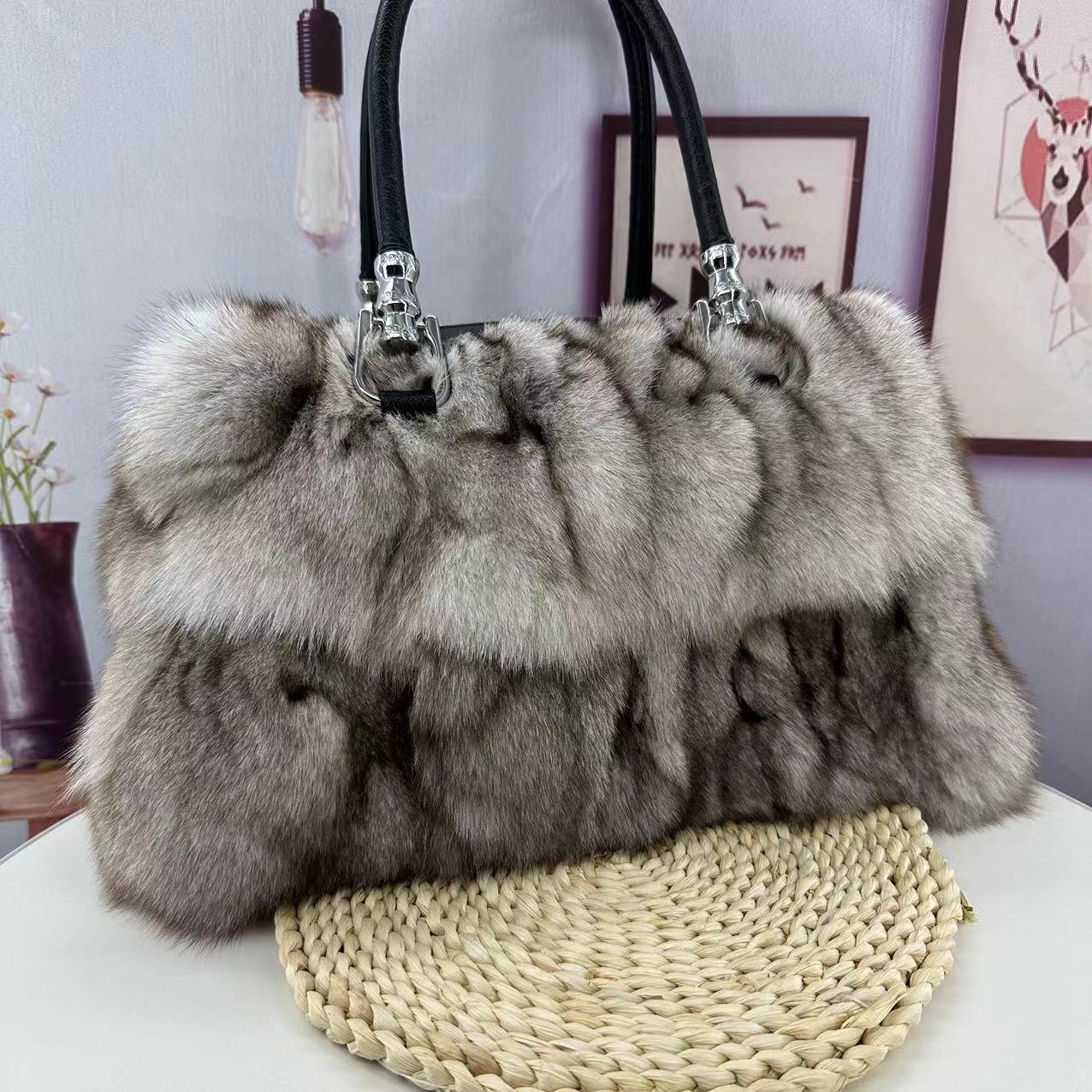 Women's Korean-style One-shoulder Crossbody Fox Fur Bag