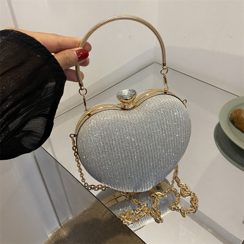 Evening Clutch Bag Women Bag Shiny Handbag Heart Shape Metal Clutches Bag Fashion Chain Shoulder Crossbody Bag Luxury Lady Purse Valentines Day Outfit